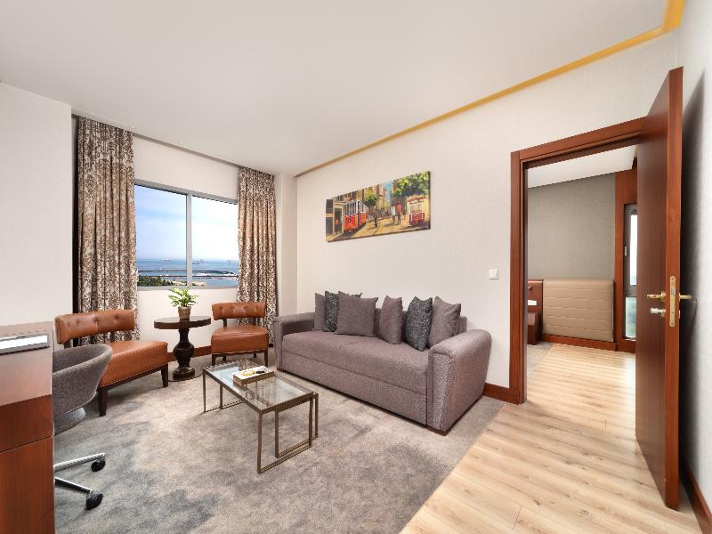 Ramada Plaza By Wyndham Istanbul Ataköy image