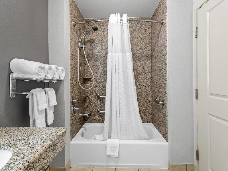 La Quinta Inn & Suites Energy Corner image