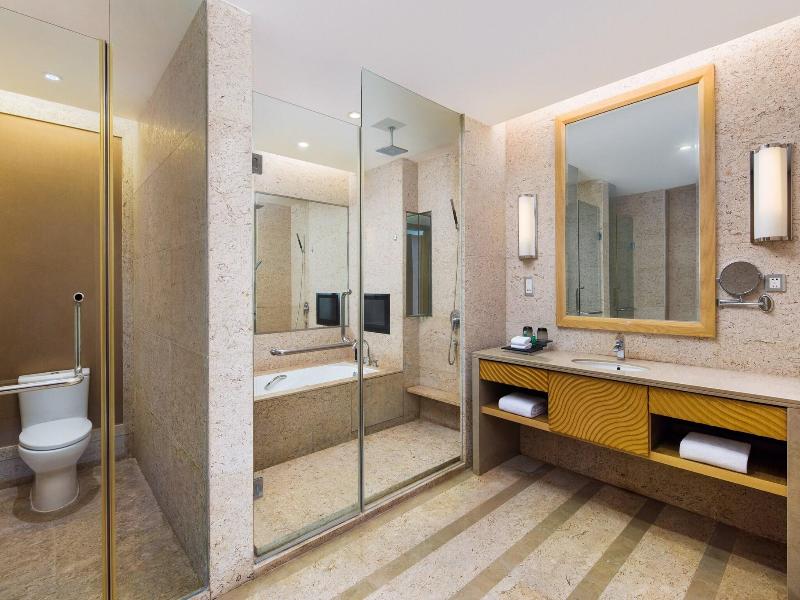 Four Points by Sheraton Hainan Sanya image