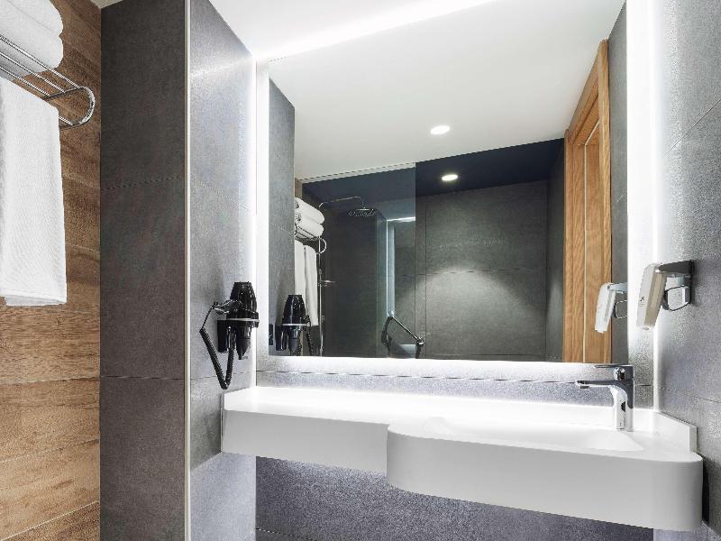 Ibis Istanbul Sisli image