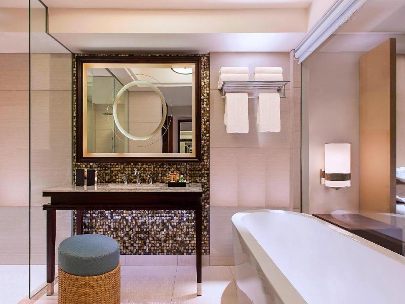 Sheraton Bali Kuta Resort image