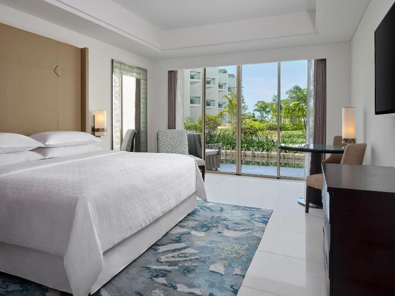 Sheraton Bali Kuta Resort image