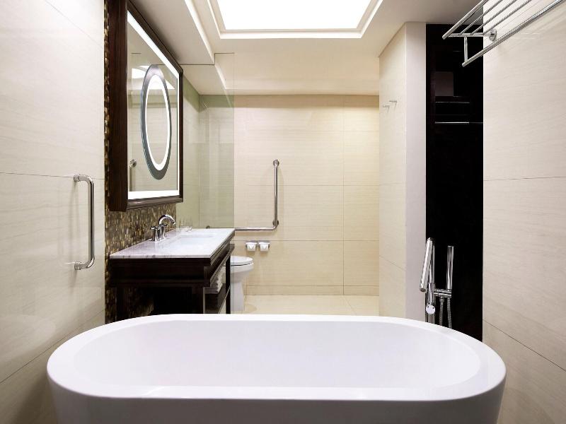 Sheraton Bali Kuta Resort image