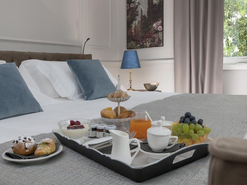 Hotel La Ville Rome image