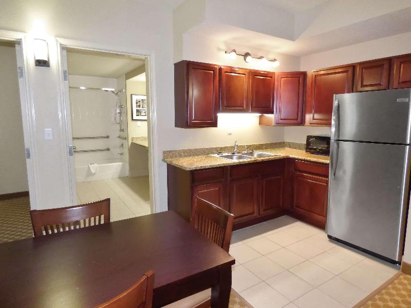 Country Inn & Suites by Radisson, Port Orange-Dayt image