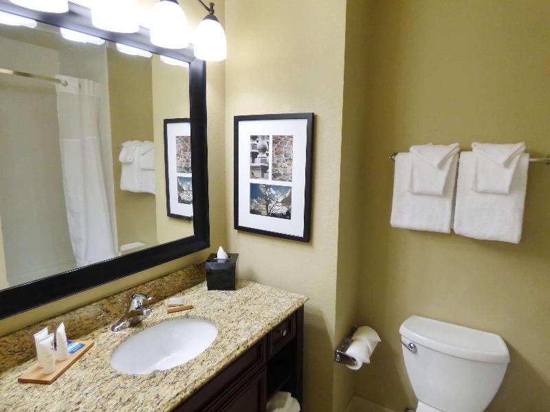 Country Inn & Suites by Radisson, Port Orange-Dayt image
