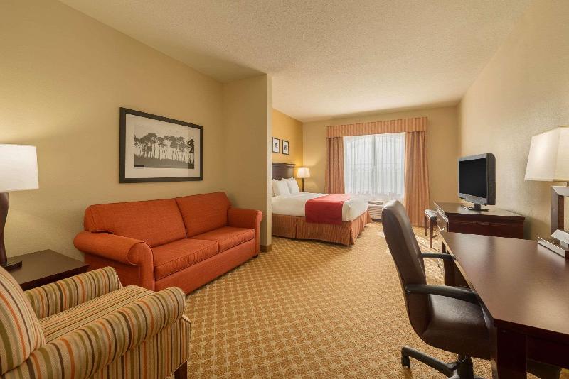 Country Inn & Suites by Radisson, Port Orange-Dayt image