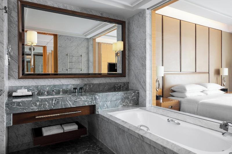 Sheraton Qingdao Jiaozhou image