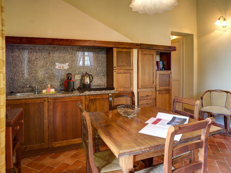 Borgo Di Colleoli Resort image