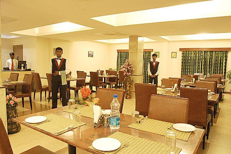 Hotel Vinayaga