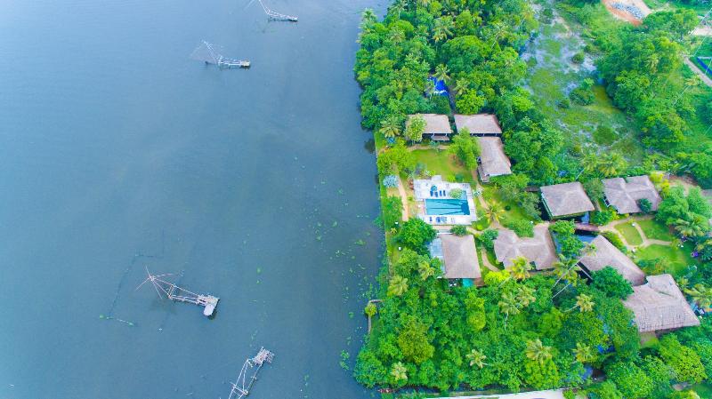 Deshadan Backwater Resort