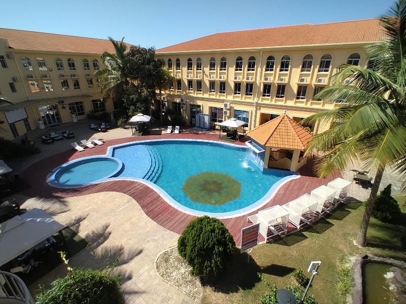 Ritz Victoria Garden image