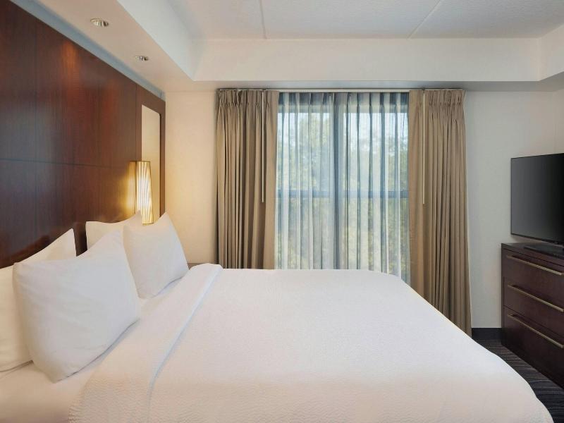 SUITE EXECUTIVE KING BED — photo 4