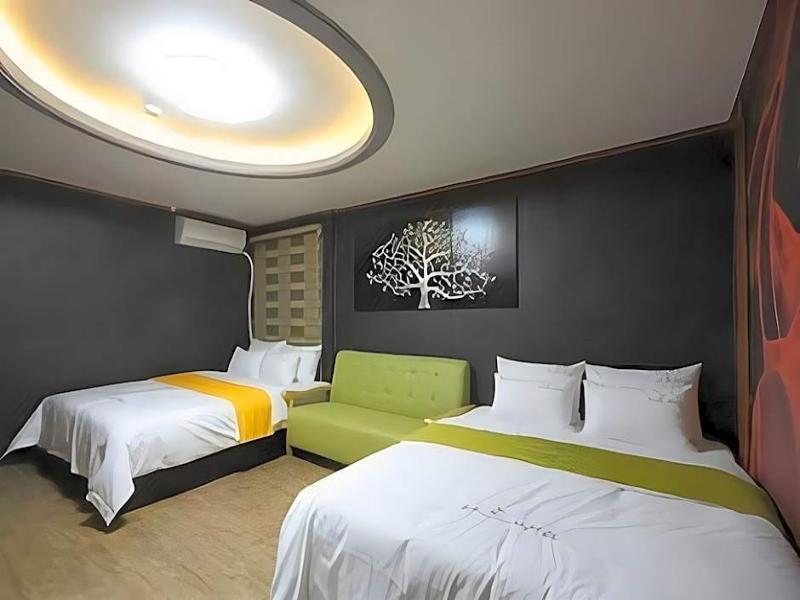Business Hotel Busan Station image