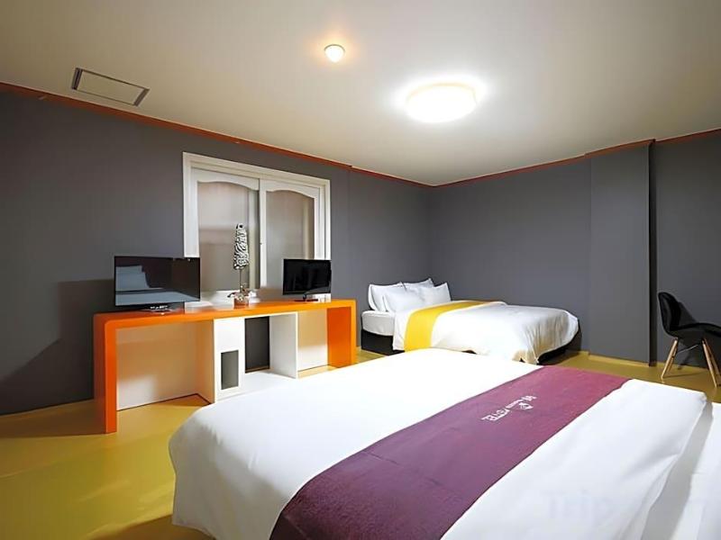 Business Hotel Busan Station image