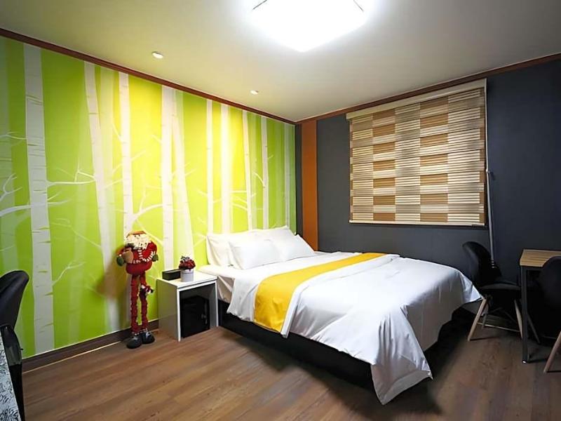 Business Hotel Busan Station image