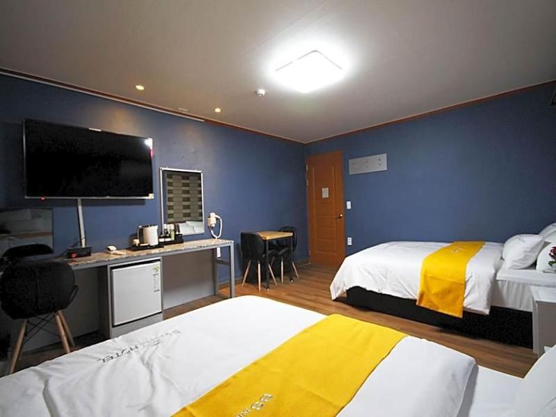 Business Hotel Busan Station image