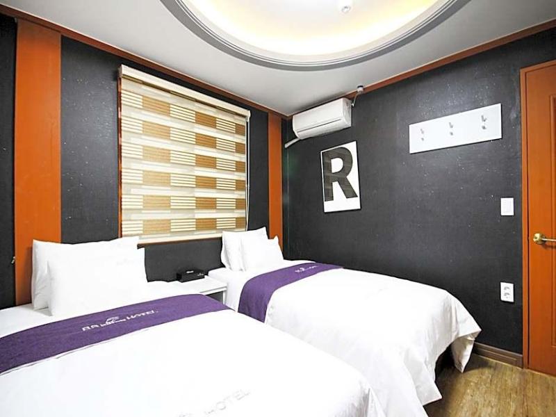 Business Hotel Busan Station image