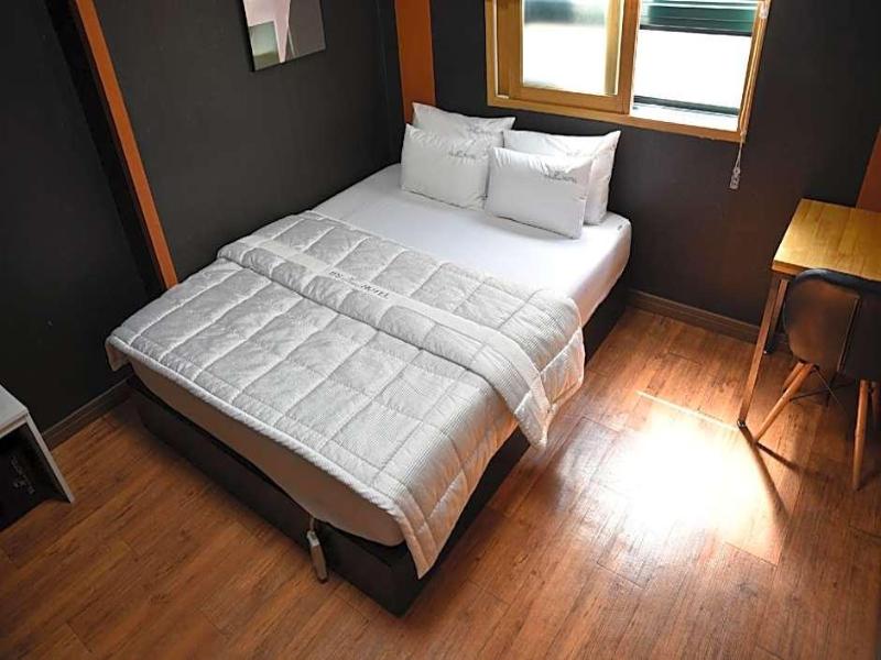 Business Hotel Busan Station image