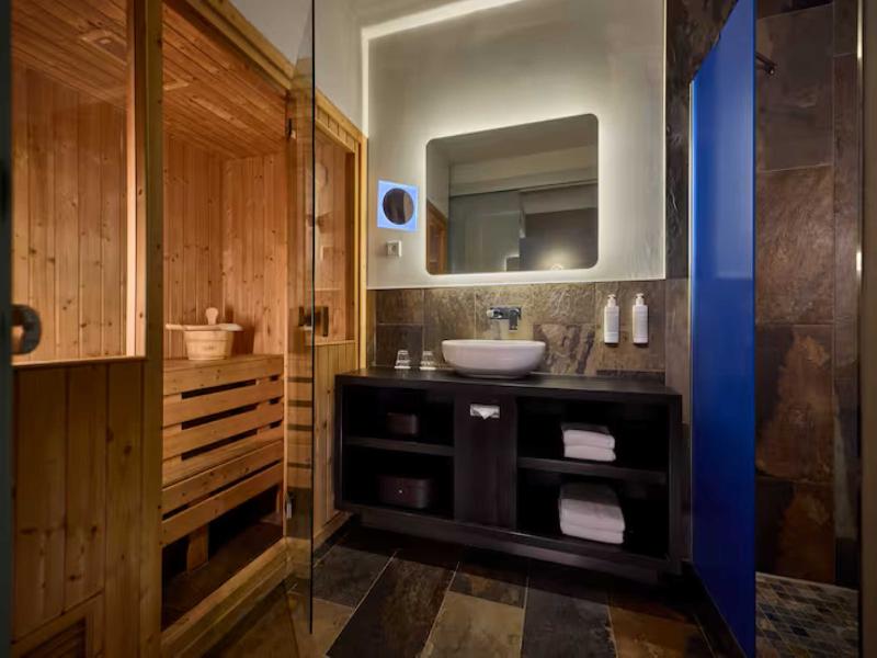 Haven Hotel Rotterdam, Curio Collection by Hilton image