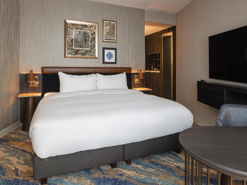 Haven Hotel Rotterdam, Curio Collection by Hilton image
