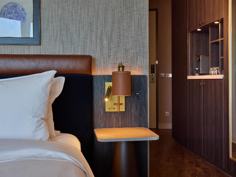 Haven Hotel Rotterdam, Curio Collection by Hilton image