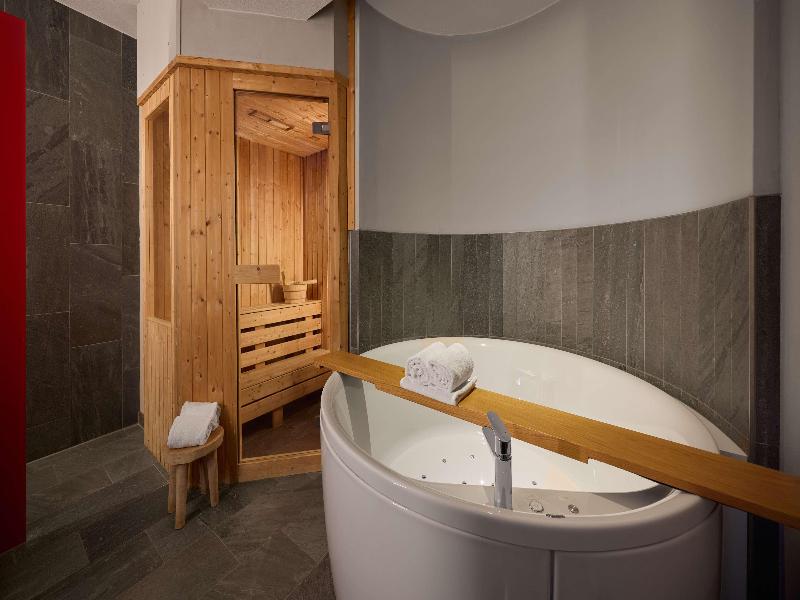 Haven Hotel Rotterdam, Curio Collection by Hilton image