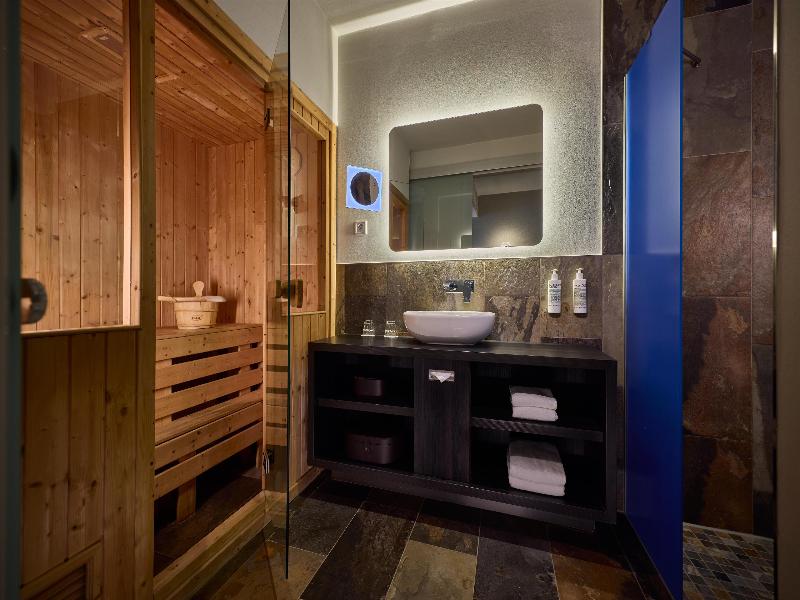 Haven Hotel Rotterdam, Curio Collection by Hilton image