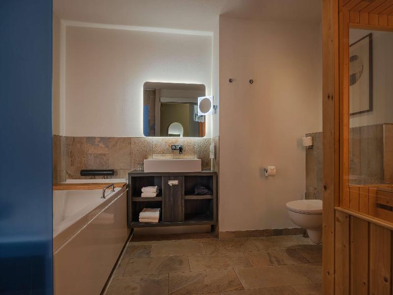 Haven Hotel Rotterdam, Curio Collection by Hilton image