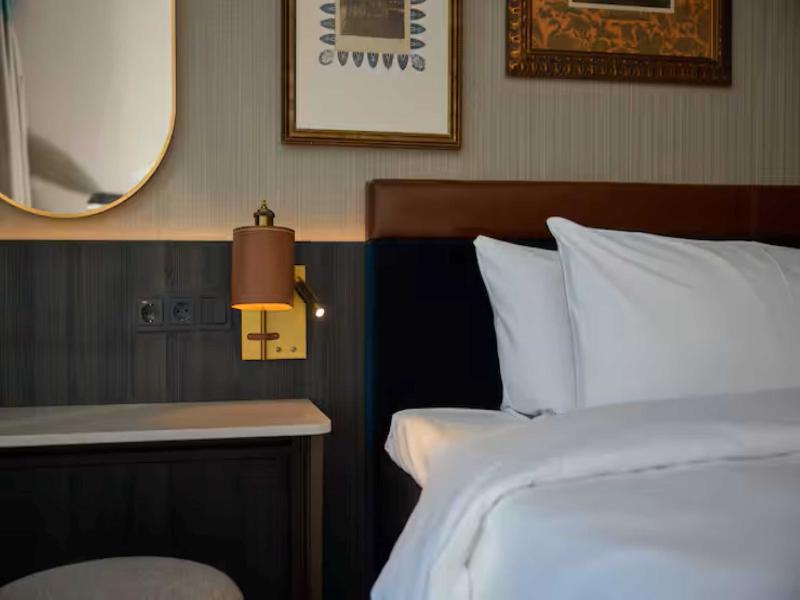 Haven Hotel Rotterdam, Curio Collection by Hilton image