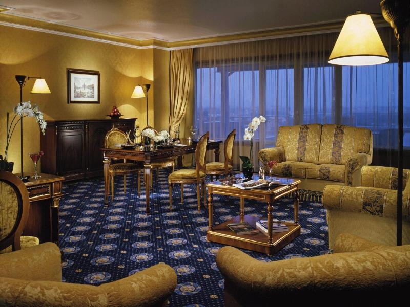 Marriott Hotel Rome Park image