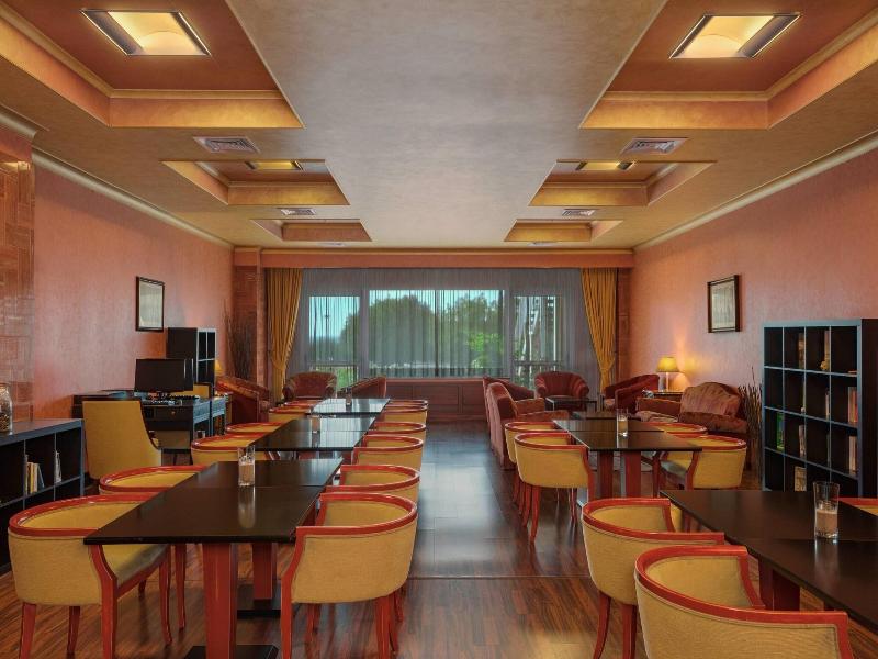 Marriott Hotel Rome Park image