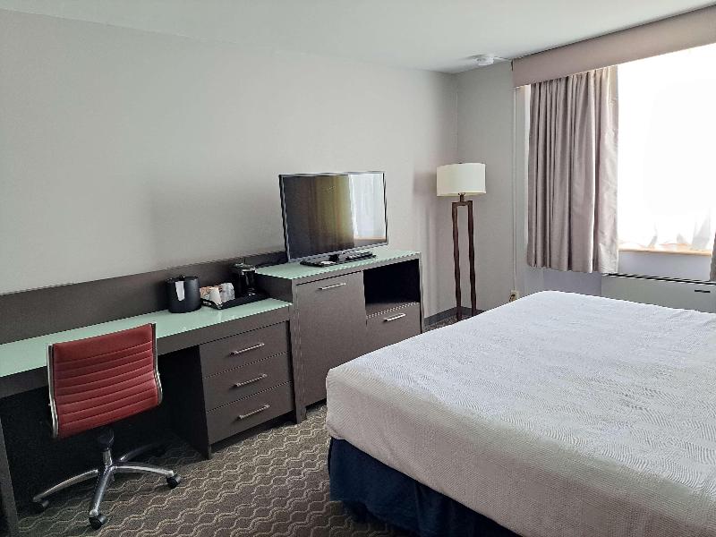 Best Western Plus Vancouver Airport Hotel image