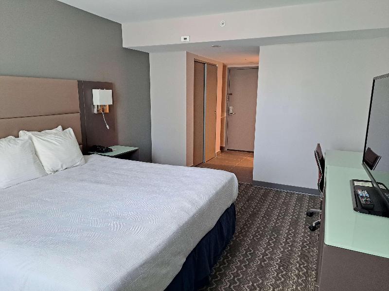 Best Western Plus Vancouver Airport Hotel image