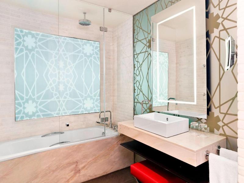 Le Meridien Oran Hotel & Convention Centre image