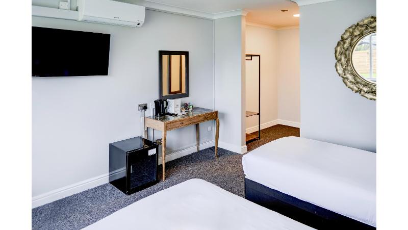 Warwickshire Park Hotel Kenilworth By Belvilla image