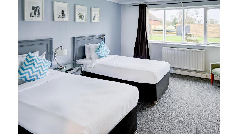 Warwickshire Park Hotel Kenilworth By Belvilla image