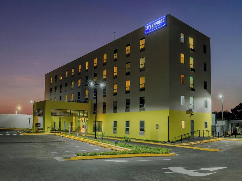 City Express by Marriott Managua image