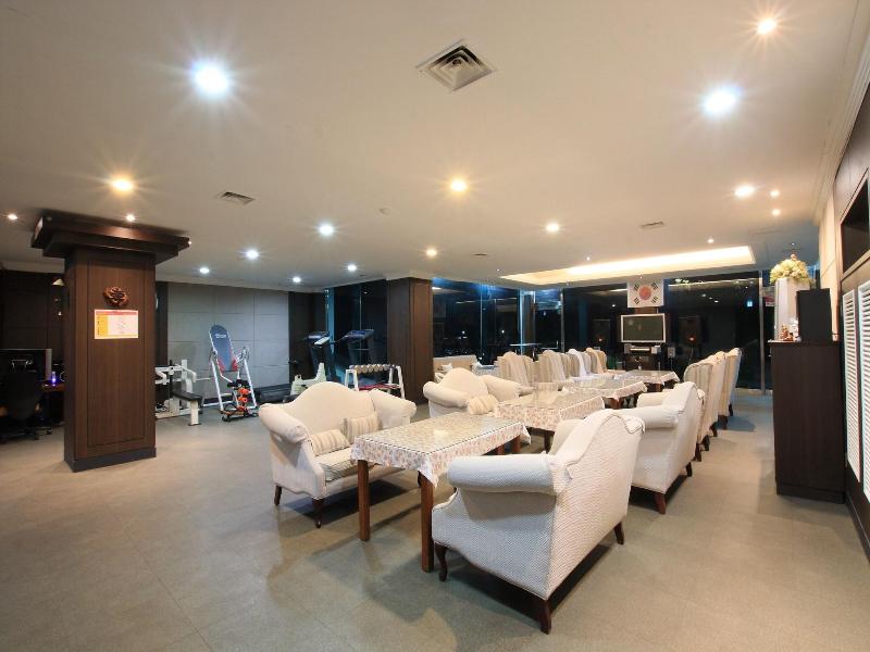 Valentine Hotel image