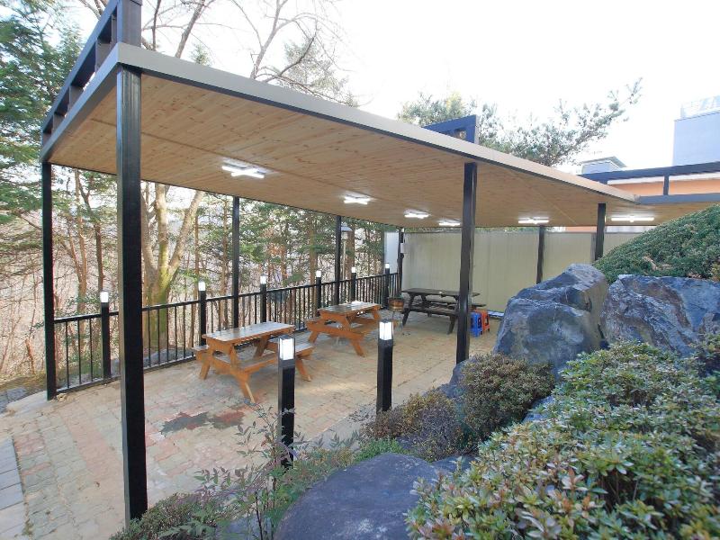 Valentine Hotel image