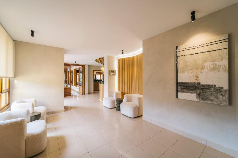 Apartamentos Albatros image