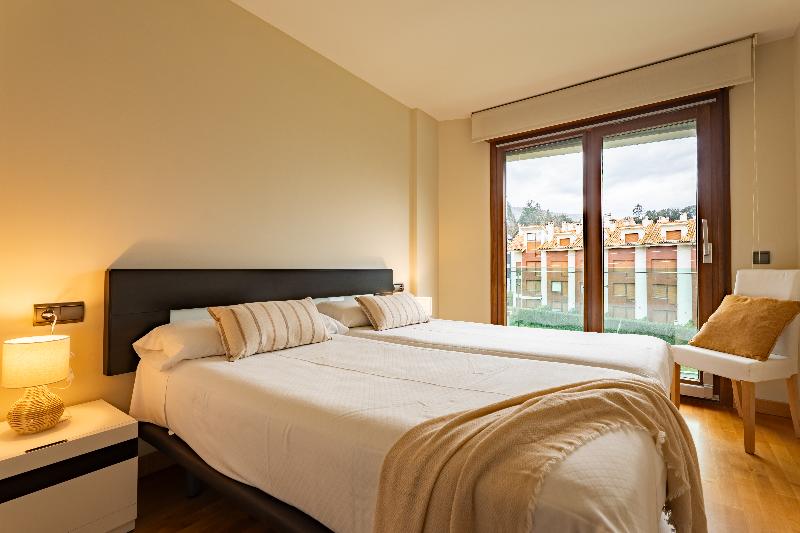 Apartamentos Albatros image