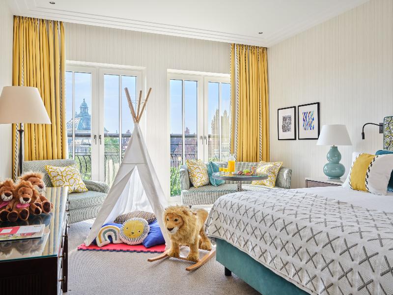 The Charles Hotel image
