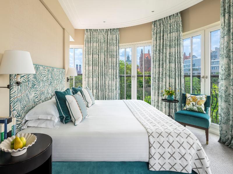 The Charles Hotel image