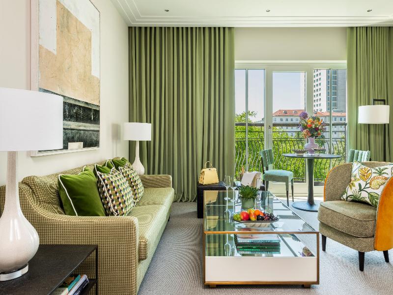 The Charles Hotel image