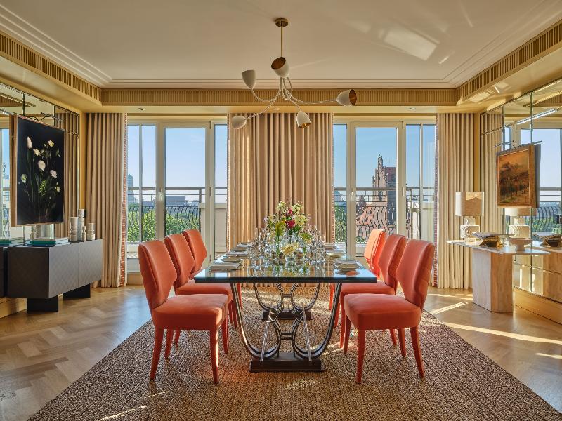 The Charles Hotel image
