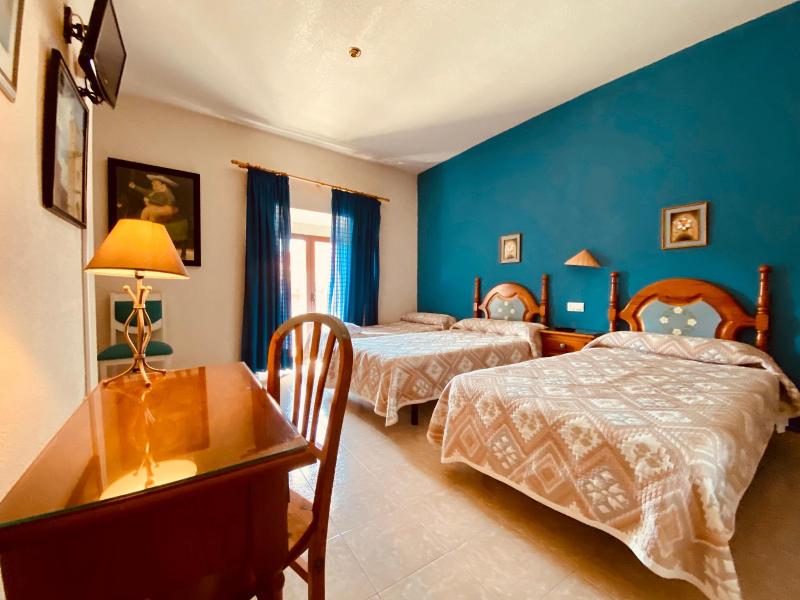 Hostal Restaurante León image
