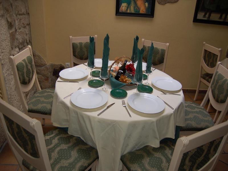 Hostal Restaurante León image