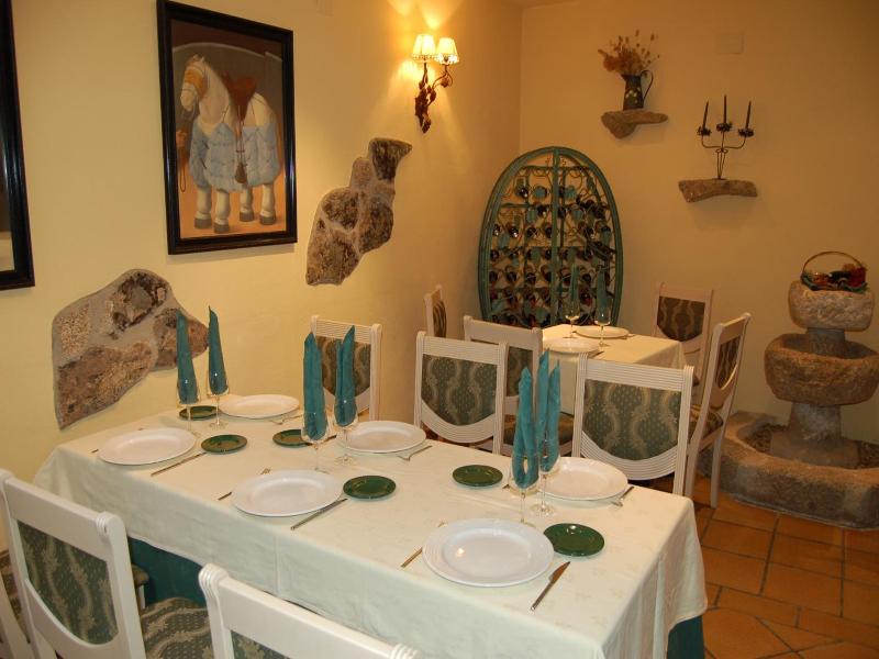 Hostal Restaurante León image