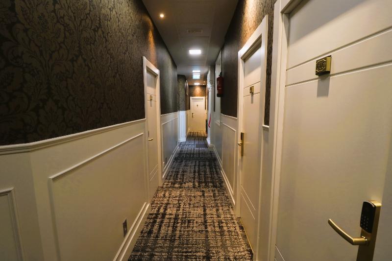 Hostal Hispano-Argentino Gran Via image